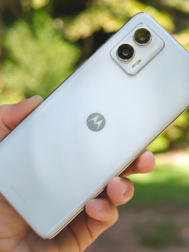 Desconto de R$ 1.400 no Motorola Moto G73