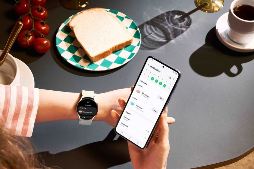 Samsung Health adiciona função de rastreamento de medicamentos.